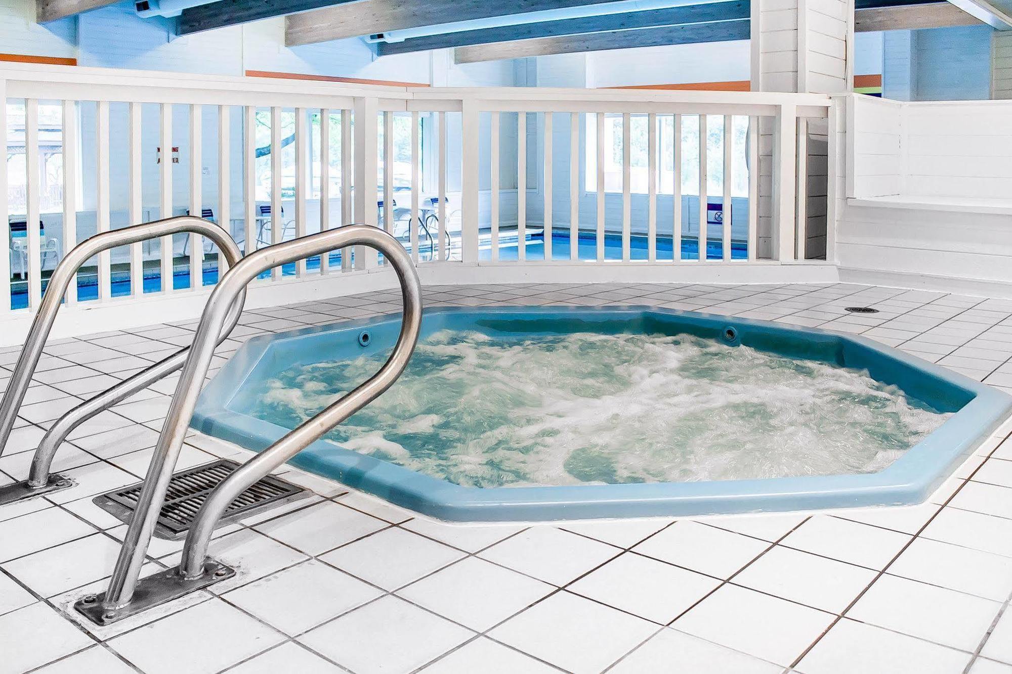 Quality Inn Rhinelander Eksteriør bilde